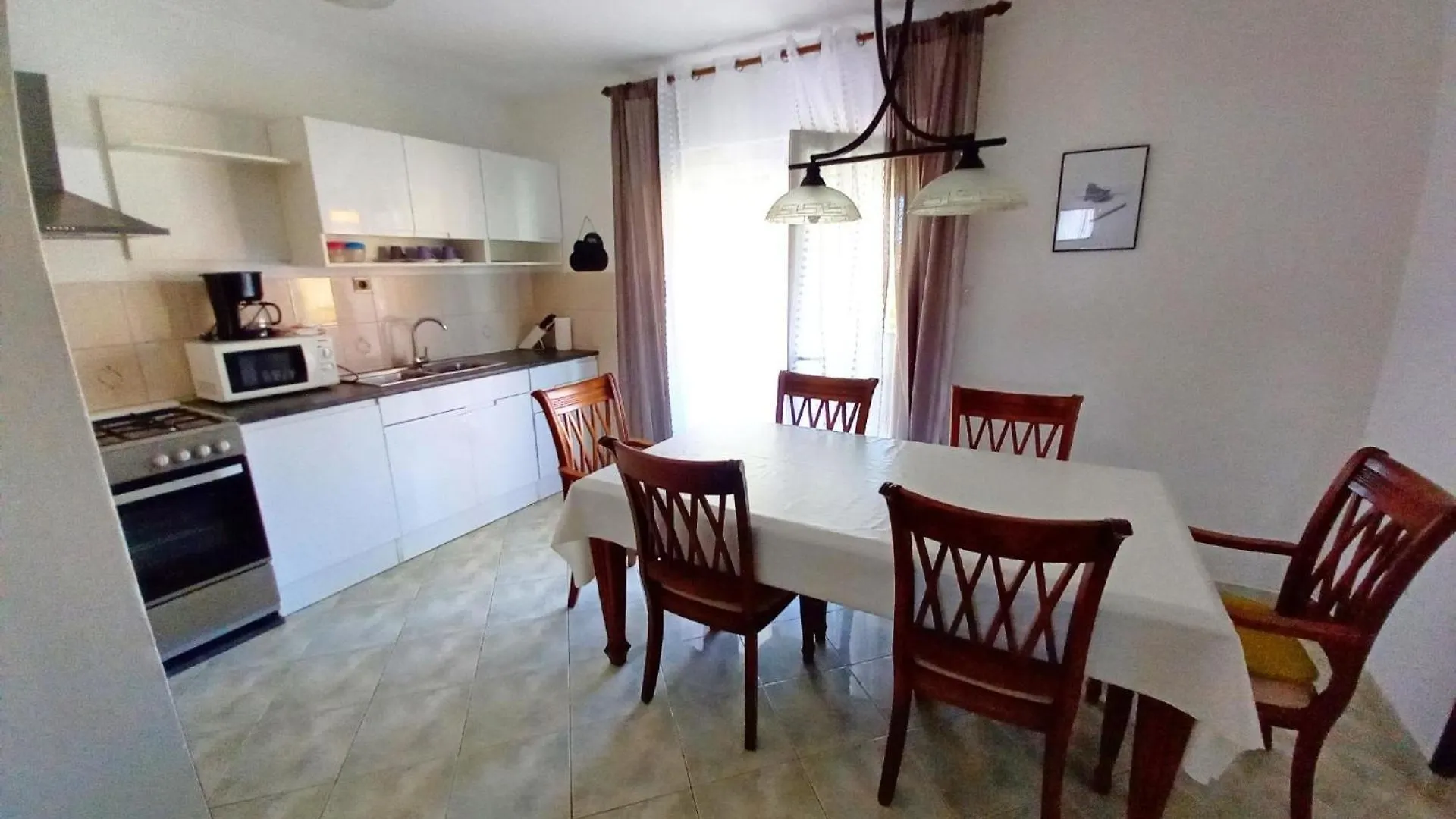 Geraeumige Ferienwohnung In Fazana Mit Gemeinsamem Grill Valbandon Lejlighed